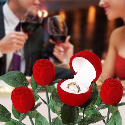 1 kuti unazash me lule trëndafili në kadife | ROSABOX